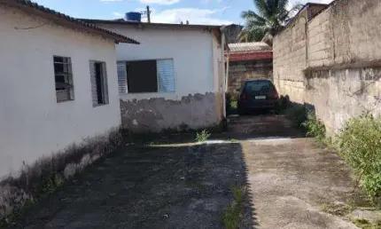 Casa com 3 quartos à venda no Travessão, Caraguatatuba  por R$ 430.000