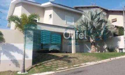 Sobrado em condomínio na cidade de Louveira,  com 3 dormitórios, 2 suítes, sendo 1 master com closet, escritório, sala 3 ambientes, home theater, ampla cozinha rica em armários, despensa, lavanderia, 