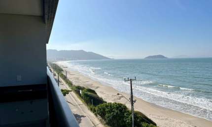 APARTAMENTO FRENTE MAR NA PRAIA DE PALMAS ( 3 SUITES, 3 VAGAS DE GARAGEM )