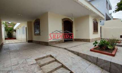 Casa com 4 quartos à venda em Itapoã, Belo Horizonte  por R$ 950.000