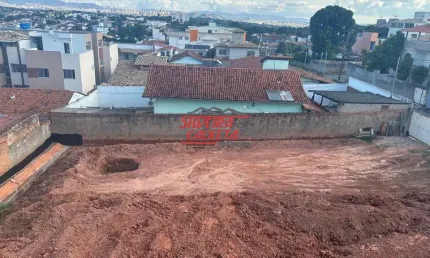 Terreno à venda em Copacabana, Belo Horizonte  por R$ 499.000