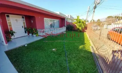 Saraju Vende casa terrea com edicula e terraco no Conjunto Mercurio no Cajuru.