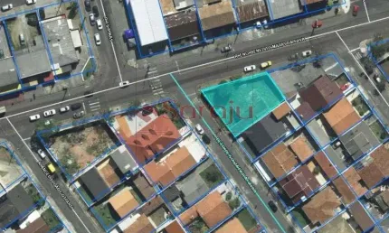 Saraju Imobiliaria aluga terreno de esquina em rua Comercial