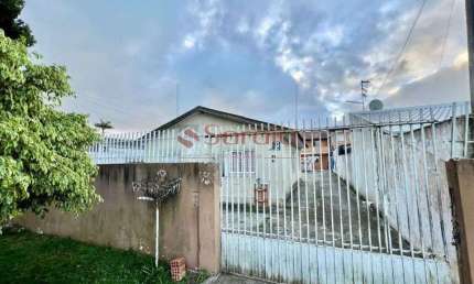 Vende-se terreno no Cajuru com 3 casas- Aceita permuta como parte do pagamento