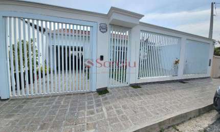 Saraju vende casa terrea no Conjunto Mercurio no Cajuru