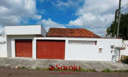 Saraju Imobiliaria aluga casa terrea no Cajuru - Vila Camargo no Centenario com 3 dormitorios