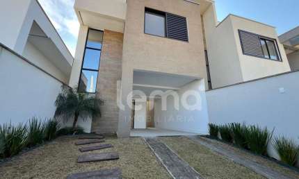 Casa em condomínio fechado com 3 quartos à venda no Gaspar Mirim, Gaspar , 136 m2 por R$ 670.000
