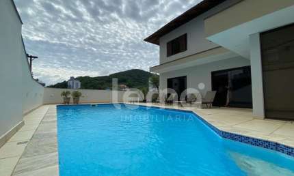 Casa com 4 quartos à venda no Itoupava Seca, Blumenau , 506 m2 por R$ 2.000.000