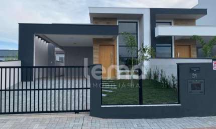 Casa com 3 quartos à venda em Benedito, Indaial , 106 m2 por R$ 470.000