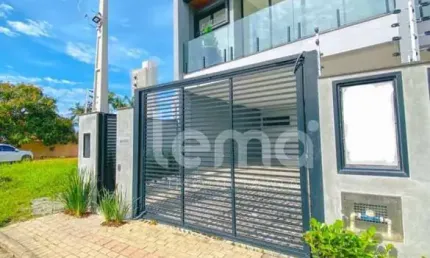 Casa com 3 quartos à venda no Itacolomi, Balneário Piçarras , 154 m2 por R$ 930.000