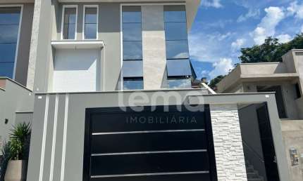 Casa com 3 quartos à venda na Vila Nova, Blumenau , 300 m2 por R$ 2.800.000
