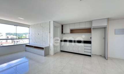 Cobertura com 3 quartos para alugar na Vila Nova, Blumenau , 158 m2 por R$ 5.500