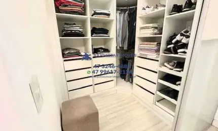 Casa Triplex com 3 dormitorios sendo 2 suites e 3 vagas no Bairro das Nacoes em Balneario Camboriu