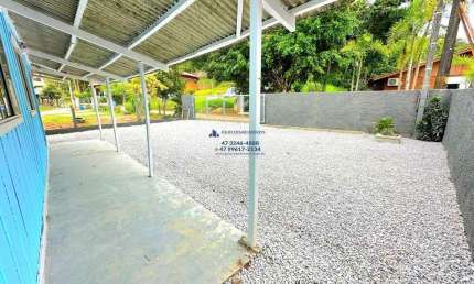 CASA DE MADERIA 03 DORMITORIOS BAIRRO BRILHANTE EM ITAJAI