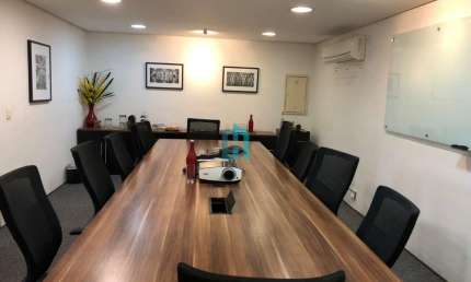 Casa comercial com 8 salas para alugar na Rua Diogo Moreira, 135, Pinheiros, São Paulo por R$ 27.500