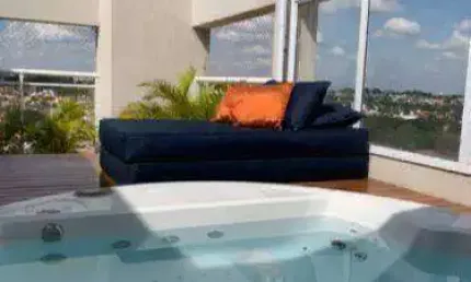 Cobertura Duplex à Venda no JK Essencial Residence: 3 Dormitórios, 3 Vagas de Garagem e Vista para a Avenida JK!