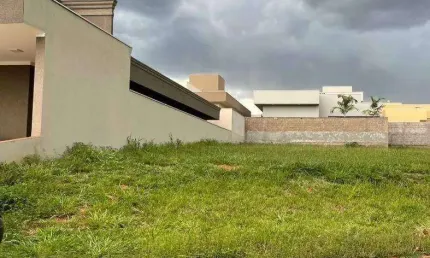 Terreno à venda no Gaivota II com 400m² / Próximo a Represa municipal