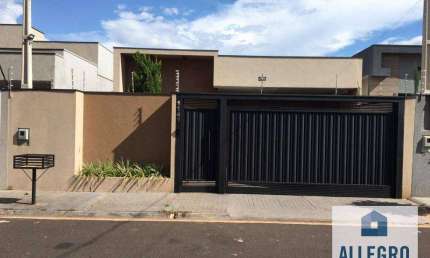 Casa no Portal do Sul com 3 dormitórios e 2 vagas de garagem / Bady Bassitt