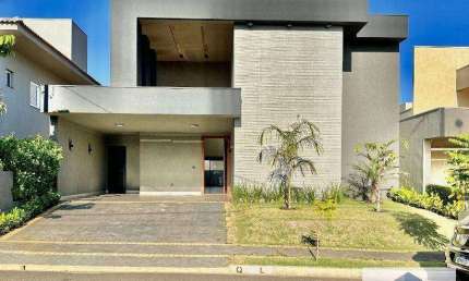 Casa à venda no Condomínio Quinta do Lago com 3 suítes, 4 vagas de garagem e uma área de lazer especial!  Próximo a Represa Municipal!!