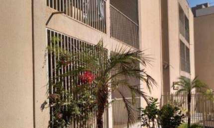 Apartamento à Venda no Jardim Panorama: 2 Dormitórios, 1 Vaga de Garagem e Recentemente Reformado!