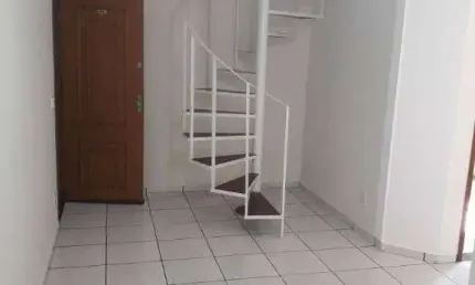 Apartamento cobertura/duplex com 2 dormitórios e 2 vagas de garagem no bairro vila esplanada, próximo à santa casa!