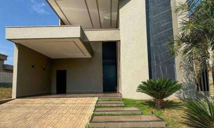 Casa à venda no Condomínio Quinta do Lago com 3 suítes e 2 vagas de garagem - Próximo a Represa Municipal!!