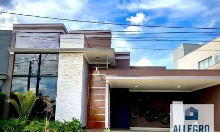 Casa à venda no Condomínio Village Damha I  com 3 suítes , 2 vagas de garagem e Próximo ao Porecatu da Av Belvedere!!
