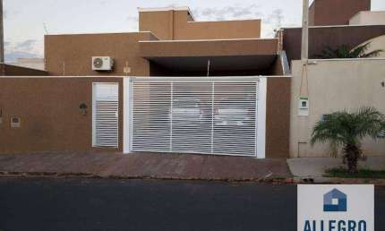 Casa térrea  - bairro Vila Cassini com 3 dormitórios e 2 vagas de garagem /  próximo ao compre mix !!