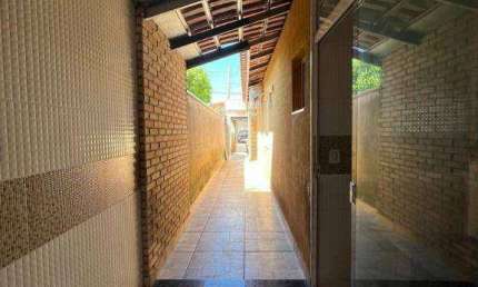 Casa à venda no Cond Belvedere Terra Nova com 3 dormitórios e 2 vagas de garagem / Próximo ao Porecatu da Av Belvedere