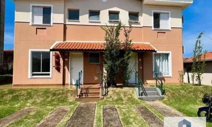 Sobrado à venda no Giardino 2  com 3 dormitórios e 2 vagas de garagem