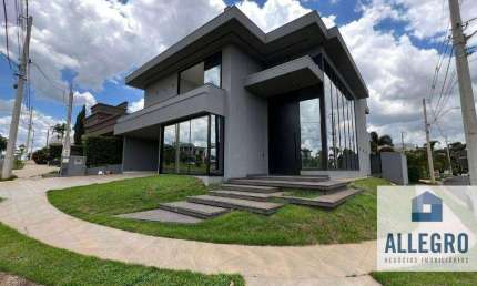 Casa à venda no Damha V com 4 suítes e 2 vagas de garagem coberta / Próximo a Represa Municipal