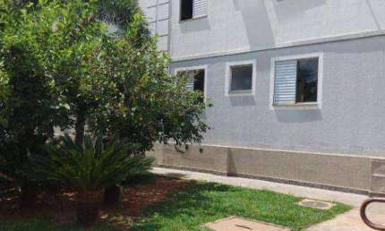 Apartamento à venda no Parque das Flores com 2 dormitórios e 1 vaga de garagem / Próximo a Av Ernani Pires
