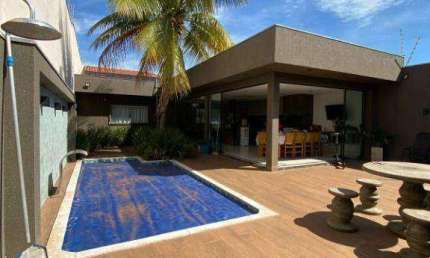 Casa à venda no Parque das Flores com 3 dormitórios e 3 vagas de garagem / Próximo ao Muffato da Av Danilo Galeazzi
