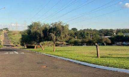 Terreno à venda no Golden Park - Mirassol com 420m²
