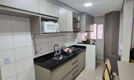Aluga-se apartamento no Edifício Las Vegas com 3 dormitórios e 2 vagas de garagem / Próximo a Av Bady Bassitt