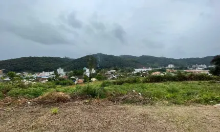 Terreno à venda na Rua Walfredo Mário Vale, S/N, Guarani, Brusque
