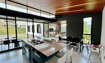 Casa Alto Padrão à venda no bairro Imigrantes em Guabiruba- SC
