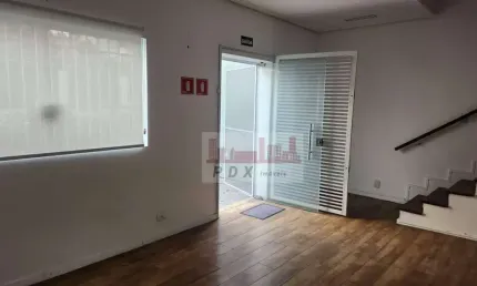 Casa com 3 quartos para alugar na Rua Maraípe, Vila Santa Catarina, São Paulo