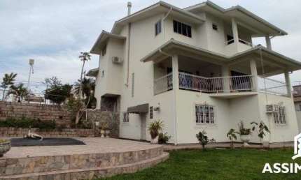 Casa á venda 5 quartos com 3 suítes - Pedra Branca - Palhoça, SC