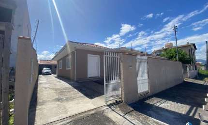 Apartamento à venda 3 dormitórios (suite) 110 m² e uma edícula de 65m² - Pedra Branca Palhoça SC