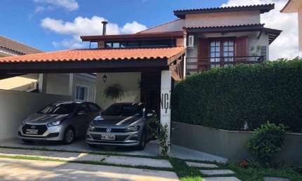 Casa com 3 dormitórios à venda, 264 m² por R$ 1.895.000,00 - Aruja 5 - Arujá/SP