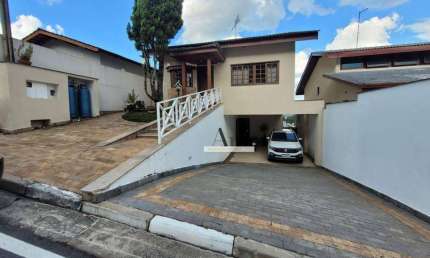 Casa com 3 dormitórios à venda, 200 m² por R$ 1.490.000,00 - Arujázinho IV - Arujá/SP