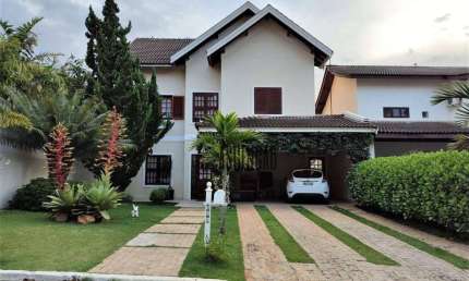 Casa com 4 dormitórios à venda, 200 m² por R$ 2.226.000,00 - Aruja 5 - Arujá/SP