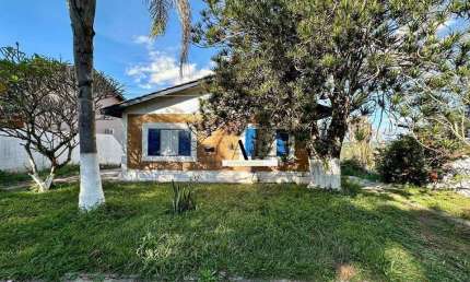 Casa com 4 dormitórios à venda, 200 m² por R$ 950.000,00 - Arujazinho I. II E III - Arujá/SP