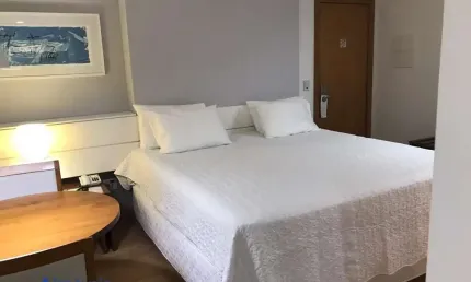Flat com 1 quarto para alugar na Rua Alceu Amoroso Lima, 440, Caminho das Árvores, Salvador