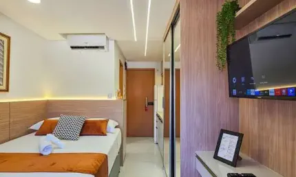 SMART CONVERNÇÕES - ALUGUEL - STUDIO MOBILIADO E CLIMATIZADO EM ARMAÇÃO.