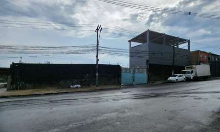 Casa comercial à venda na Avenida Aliomar Baleeiro, 25, Novo Marotinho, Salvador