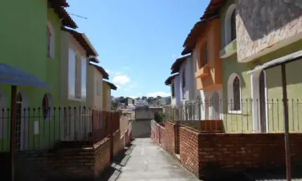Casa em condomínio fechado com 3 quartos à venda em Copacabana, Belo Horizonte , 83 m2 por R$ 360.000