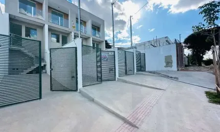 Casa com 2 quartos à venda na Santa Branca, Belo Horizonte , 90 m2 por R$ 529.000