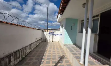 Casa com 3 quartos à venda na Santa Mônica, Belo Horizonte , 267 m2 por R$ 700.000